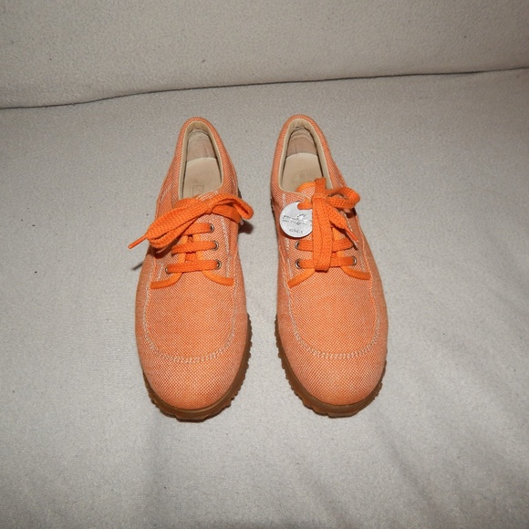 "HOGAN"  sneakers. - Picture 1 of 3